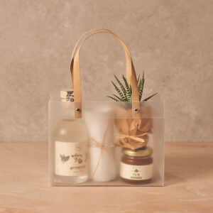 על הדבש ועל הג'ין